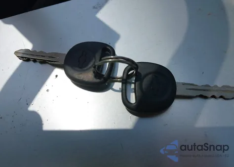 2003 Chevrolet Silverado 1500 Ls z USA, uszkodzony, nr VIN 1GCEK19T73E326713